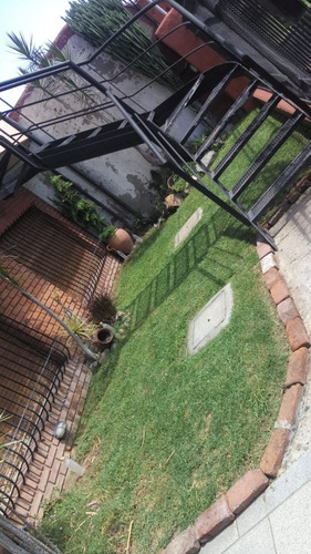 Imagen 6 de 28 de Casa En Venta En Merlo Sur 4 Amb. Impecable