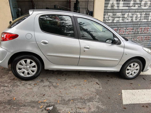 Peugeot 207 2010 1.4 Quiksilver Flex 5p