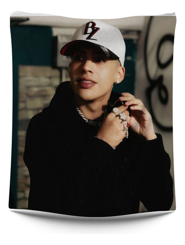 Cobija Frazada Cris Mj, Reggaeton, 200x150 Cm Flanel