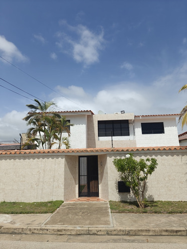 Qta Casa De 5 Habitaciones Amoblada