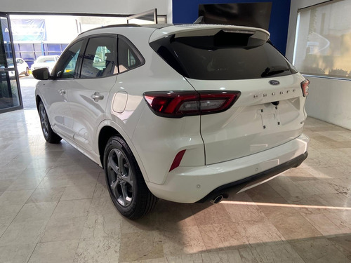 Ford Escape 198 St-line select 5p At