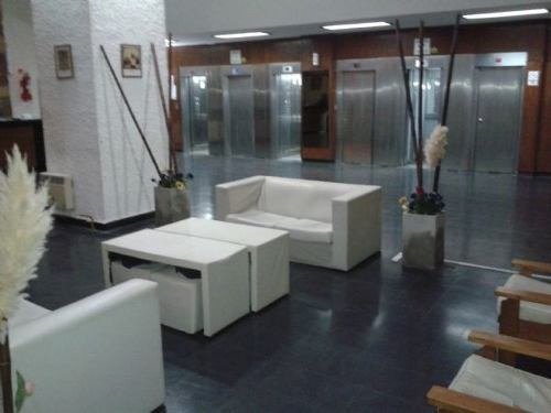 Imagen 2 de 16 de Alquiler Departamento Miramar 2023 Monoambiente 4 Personas 50mt Mar 1 Peatonal Sin Mascotas
