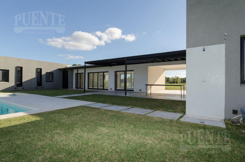 Imagen 23 de 24 de Casa - Estancia Villa Maria - Venta Con Renta