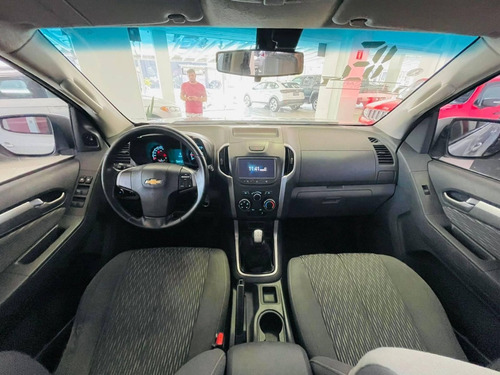 Imagem 6 de 10 de Chevrolet S10 2.4 Advantage 4x2 Cd 8v Flex 4p Manual 201...