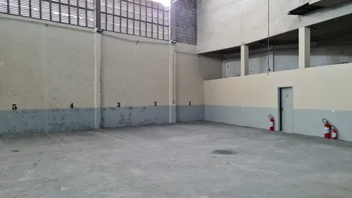 Venda , Mercado, Estacionamento, Oficinas, Empr