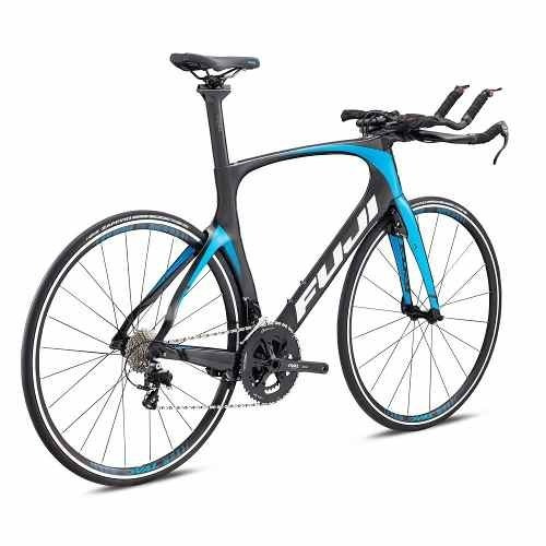 Bicicleta de ruta Fuji Bikes Triathlon Norcom Straight 2.3 2018 R28 tamaño del cuadro 18" color battleship silver/rorange