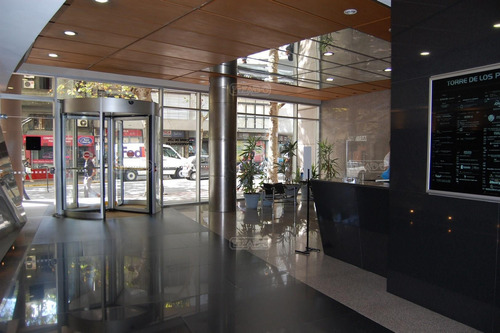 Imagen 3 de 5 de Cochera Garaje Garage Yaguaron Colonia Torre De Los Profesionales En Venta Ubicado En Centro, Montevideo