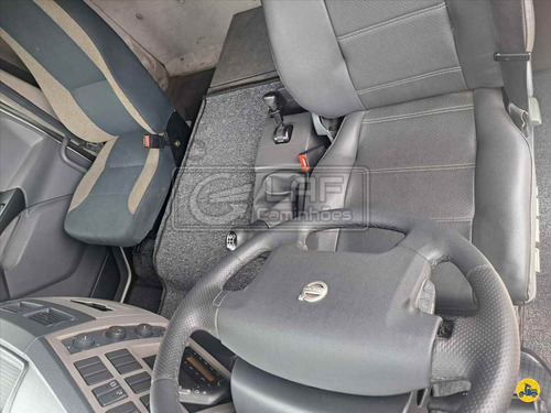 Volvo Vm 270 6x2 Gabinado Com Plataforma Nova