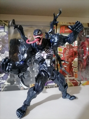 Imagen 2 de 10 de Venom, Figura De Accion 15cm Ko