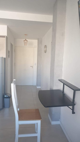 Imagen 5 de 10 de Monoambiente Con Pileta Y Amenitis