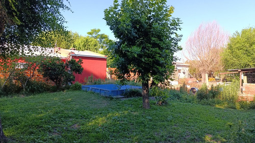 Casa En Barrio Caima.