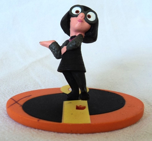 Los Increibles Edna Moda Personaje Disney Pixar Muñeco G8