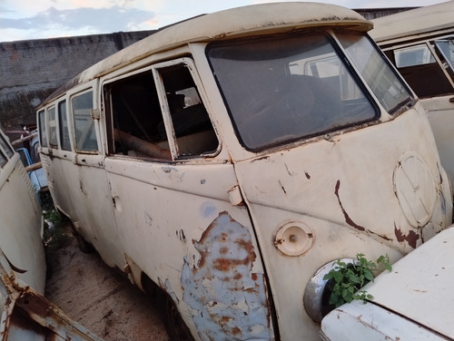 Volkswagen Kombi Corujinha Samb