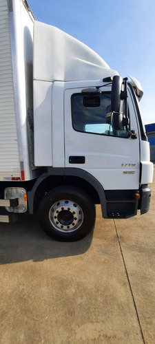 Mb Atego 1719 4x2, Ano 2019/20 Com Baú De Alumínio.