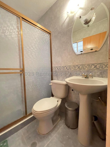 Hermosa Casa Con Acabados Y Espacios Amplios Conjunto Privado Vigilancia Pozo Agua Palo Negro Estef 24-10334