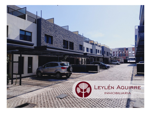 Triplex En Venta, 2 Dorm. 2 Baños. B°. Villa Dominguez