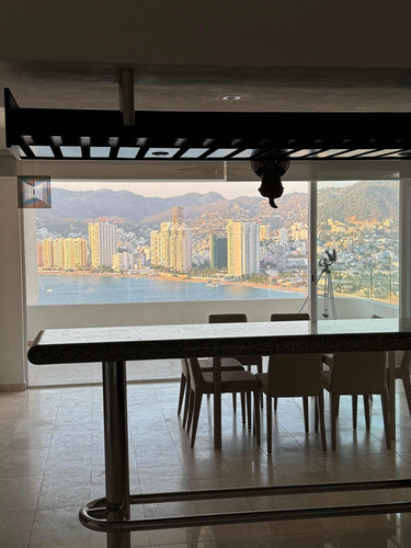 Gran Vista/3 Rec. Con Baño/construcción Sólida