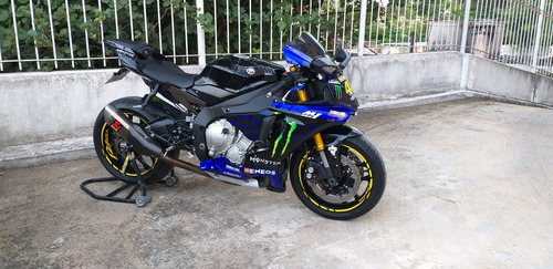 Yamaha R1