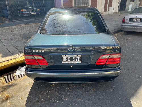 Mercedes-Benz Clase E 2.6 E240 Elegance Plus At