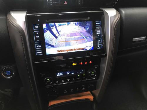 Imagen 11 de 15 de Toyota Sw4 2.8 Srx 177cv 4x4 7as At 2017
