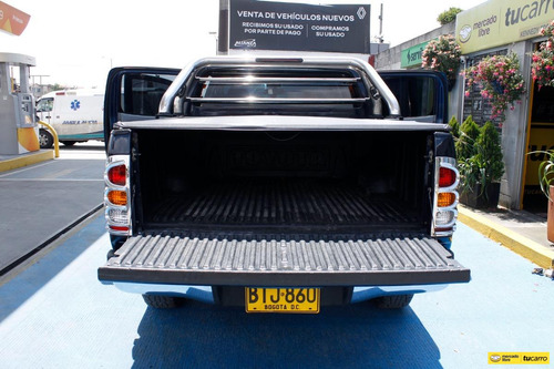 Imagen 13 de 25 de Toyota Hilux Doble Cabina