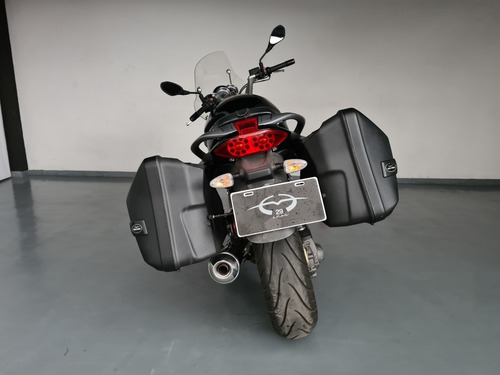 Imagen 5 de 11 de Moto Guzzi Breva 2006