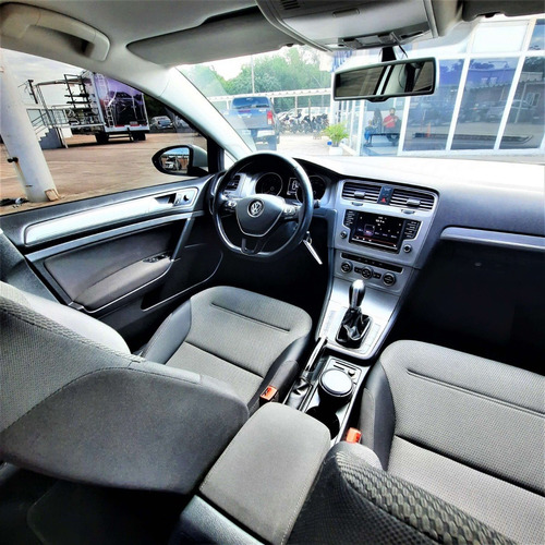 Imagen 16 de 18 de Volkswagen Golf Comfortline 1.4l - Modelo 2016