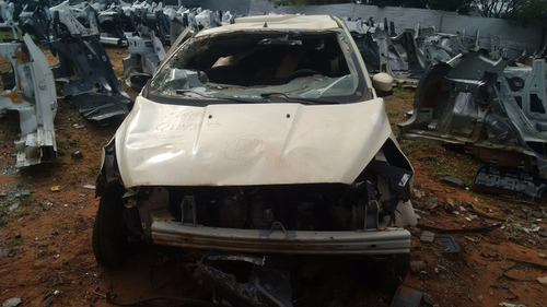 Imagem 3 de 8 de Sucata Ford Ka 3cc 2015 - Rs Auto Peças Farroupilha