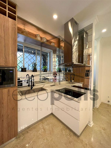 Loft Remodelado Con Diseño Moderno Y Excelente Conectividad