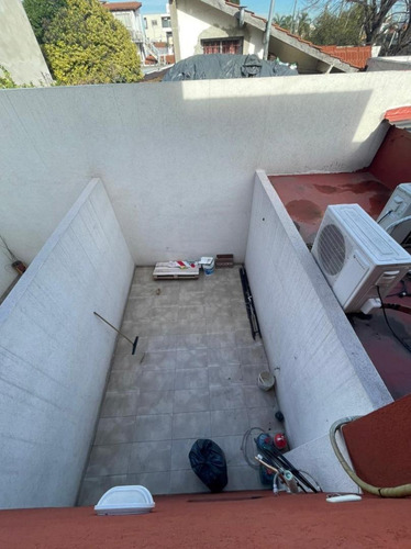 Imagen 8 de 10 de Local En Villa Luzuriaga En Inmejorable Ubicacion