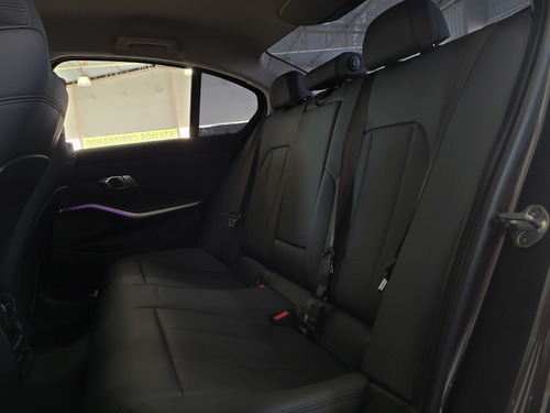Imagem 9 de 18 de Bmw 320i 2020