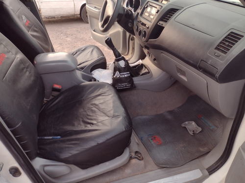 Imagen 5 de 11 de Toyota Hilux 2.5 D/c.dx.td 4x2