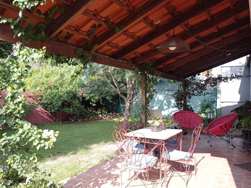Precioso Chalet, Excelente Ubicación;lagomar, 3 Dormitorios