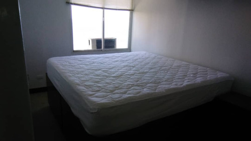 Imagen 8 de 14 de Apartamento En Alquiler En Catia La Mar, Playa Grande