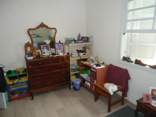 Apartamento Com 2 Dormitório(s) Localizado(a) No Bairro Macuco Em Santos / Santos - 5855