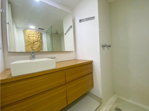 Se Vende Apto 142m² 3h+s/2b+s/3e Los Naranjos