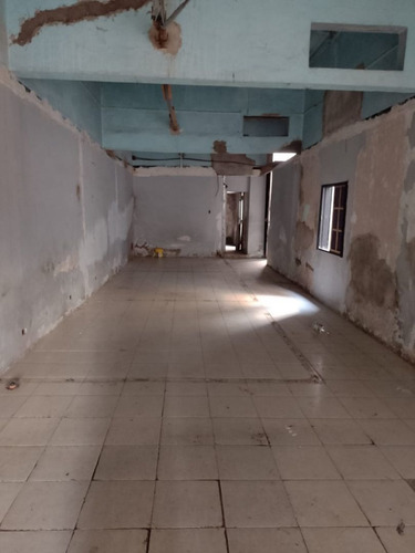 Imagen 6 de 16 de Lote | Carlos Calvo Al 3600