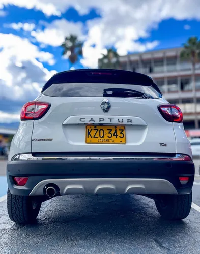 Renault Captur 1.3 T Iconic Cvt