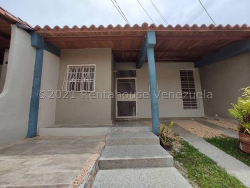   Casa En Venta En La Mora Cabudare Precios De Oportunidad R E F  2 - 2 - 4 - 3 - 7 - 3  Mehilyn Perez  