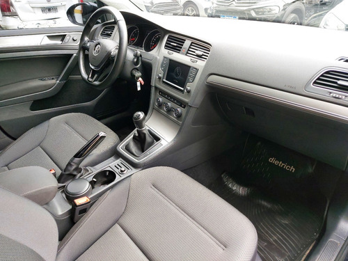 Imagen 10 de 16 de Volkswagen Golf Comfortline Manual