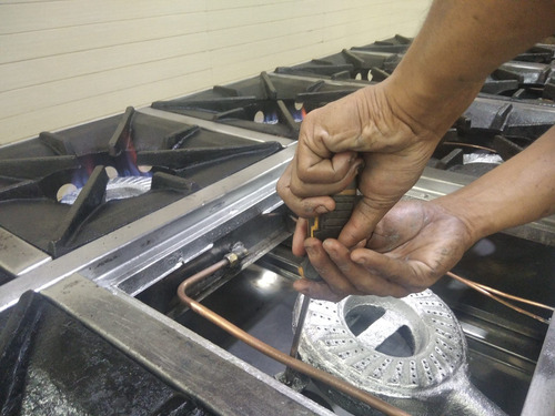 Imagen 4 de 5 de Reparación De Equipos De Cocinas Industriales