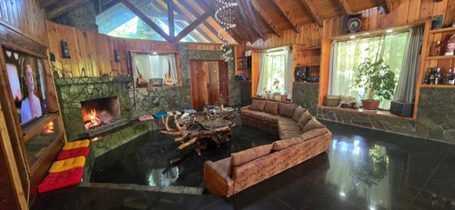 Vendo Parcela De 10.000m2 Casa De 400 4d 4b Cerro Colorado