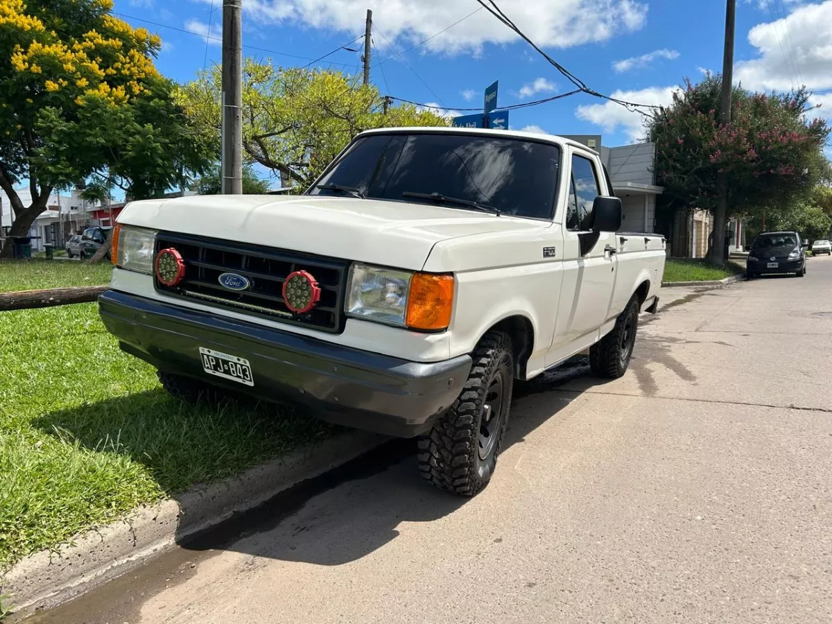 Ford F-100 4.3 D Mwm