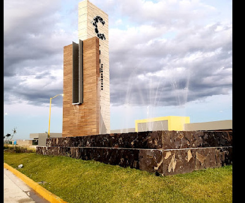 Casa En Venta En Fraccionamiento Cantelli, Canteras De San José, Aguascalientes, Sh05