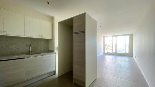 1 Dormitorio Con Garage Oferta 6to Piso - Punta Del Este