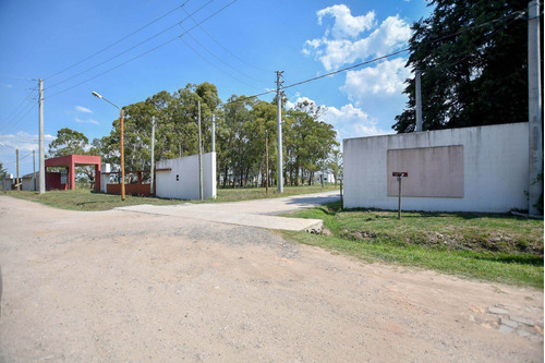 Imagen 20 de 25 de Quincho Con Piscina En Venta, Las Calandrias