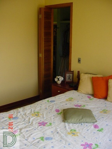 Imagem 13 de 15 de Ótima Casa Semi-isolada! 3 Dormitórios - Di1167