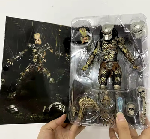 Boneco Articulado Predador - Caçador Da Selva - Neca - 20cm