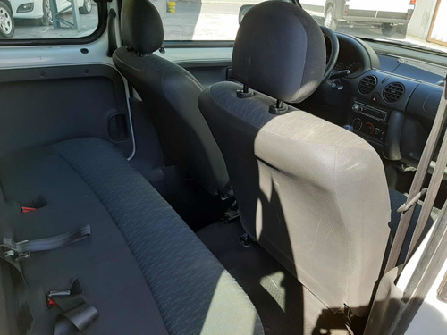 Imagen 5 de 9 de Renault Kangoo 1.6 Furgon Ph3 Confort 5as Lc 2016 Aa513