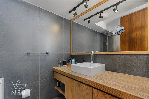 Dpto 4 Dorm, 3 Baños, Barrio A De Cordova, Remodelado